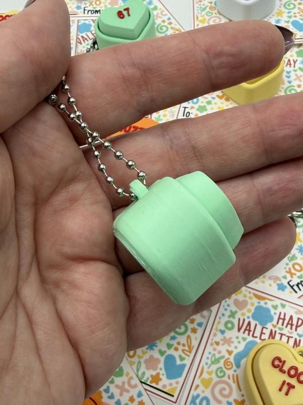 🧠Brain Rot Sayings Set – Valentine's Day Fidget Clicker Keychain Classroom Pack (Set of 20)
