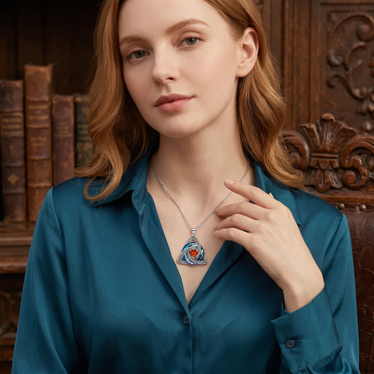 ✝️Birthstone Celtic Trinity Knot Necklace ✨